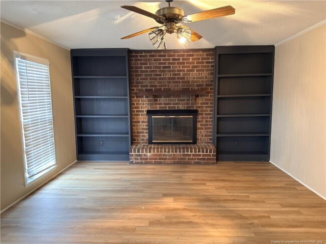 Building Photo - 5453 Thompson Cir