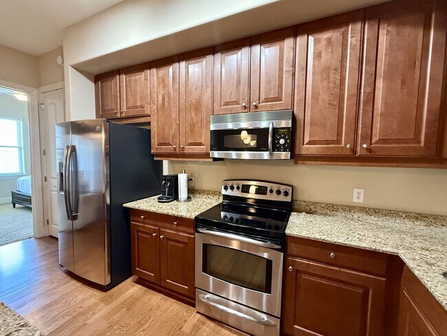 Building Photo - T.R. Lawing Realty Property