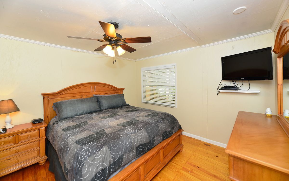 Building Photo - 8260 Ibis St