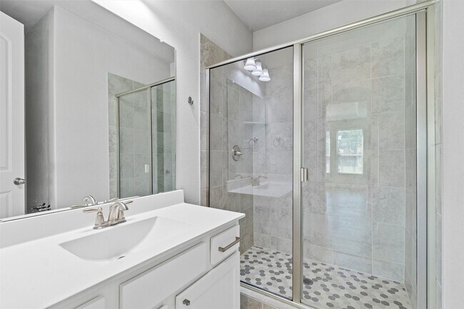 Building Photo - 138 Spanish Bluebell Dr