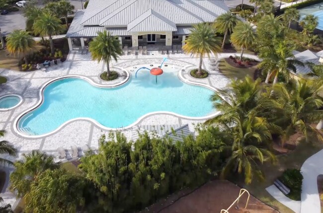 Building Photo - 2768 Blossom Wy