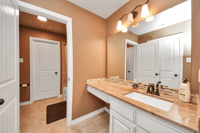 Building Photo - 2895 Ragusa Ln
