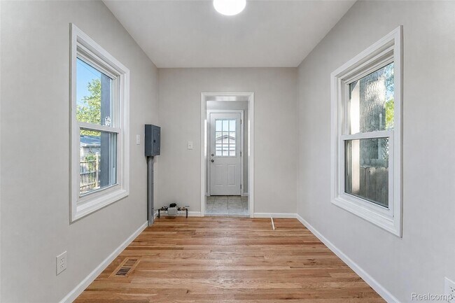 Building Photo - 5712 Drexel St