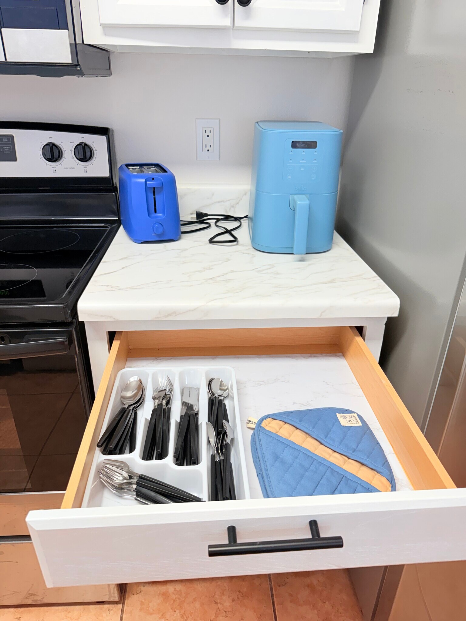 Building Photo - 387 Knox McRae Dr