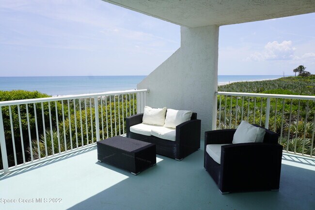Building Photo - 1555 N Hwy A1A