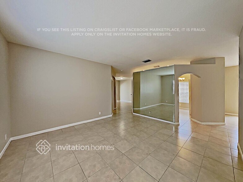 Building Photo - 4961 Pelican St