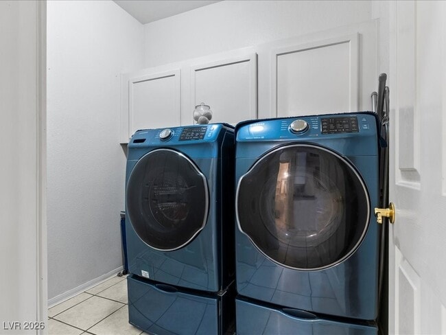 Building Photo - 2547 Serenity Hollow Dr