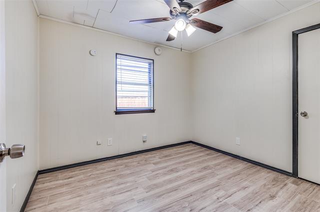 Building Photo - 9311 Oakland Dr