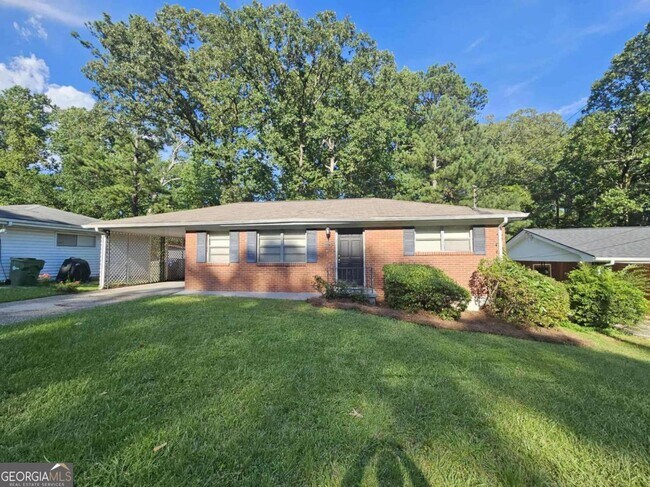 Primary Photo - 2075 Claude St NW