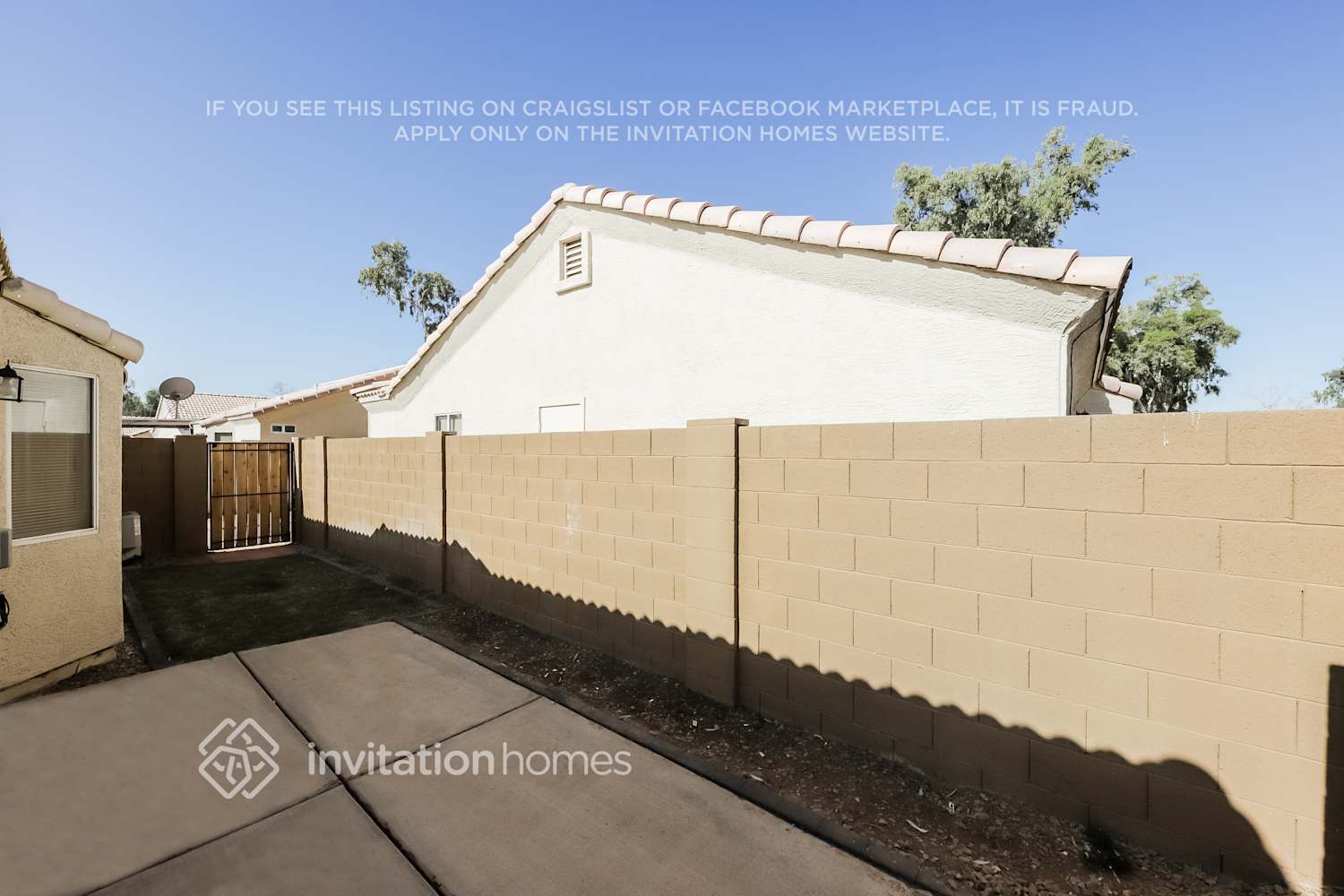 Building Photo - 8520 W Palm Ln