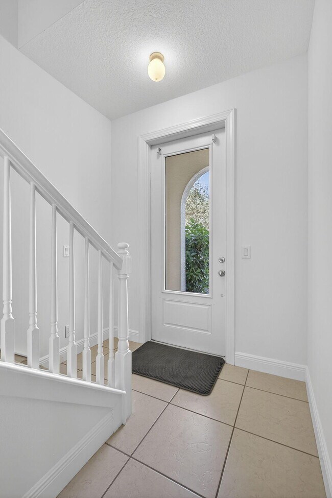 Building Photo - 4113 Faraday Wy