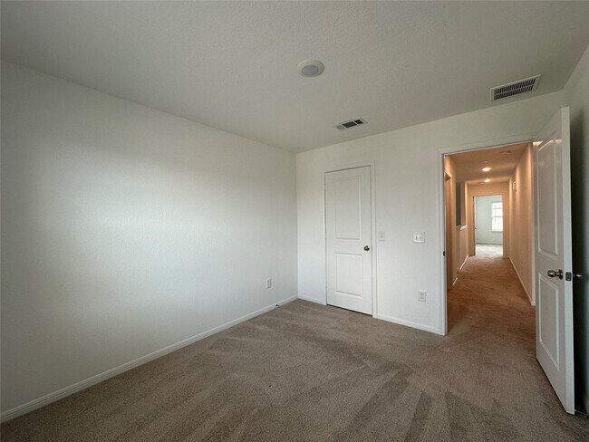 Building Photo - 1052 Laguna Cv Dr