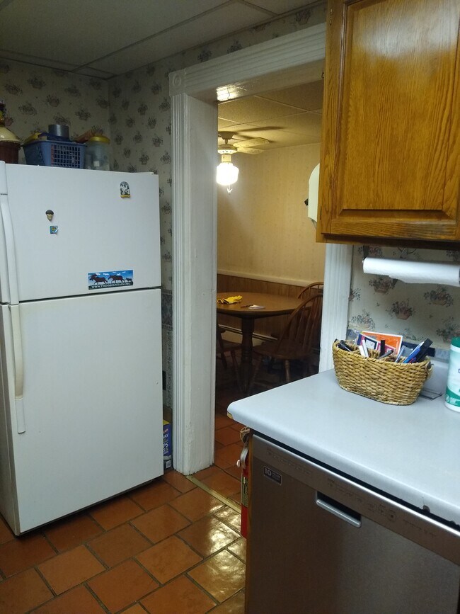 Building Photo - 47 Continental Ave