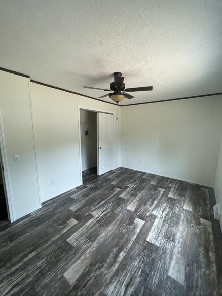 Building Photo - 7 Branette Ln