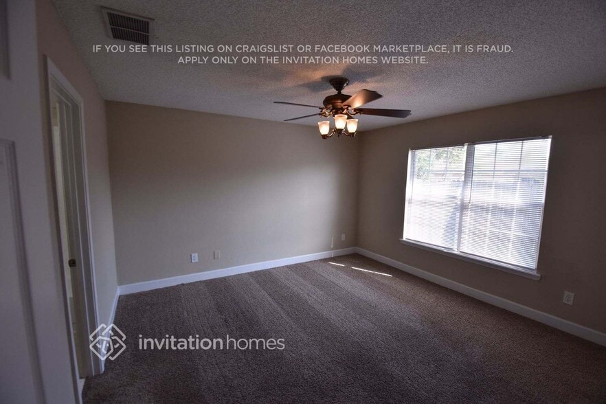 Building Photo - 1649 Ashmore Green Dr