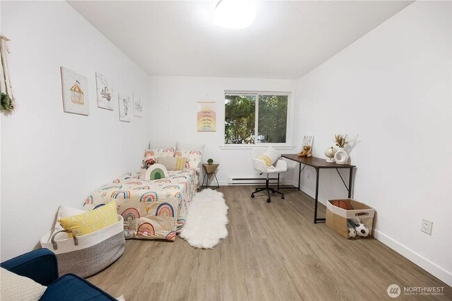 Building Photo - 2Bd/1.75Ba Kirkland Condo