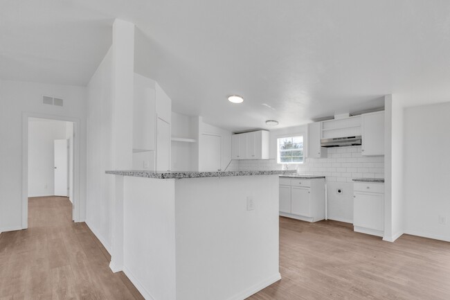 Building Photo - 20644 Oak Pond Dr