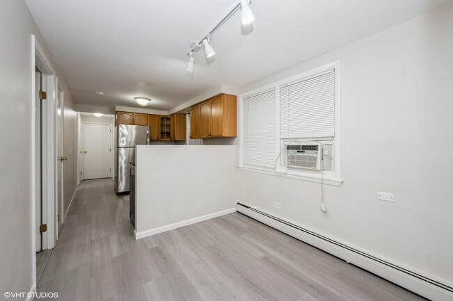 Building Photo - 3641 N Tripp Ave