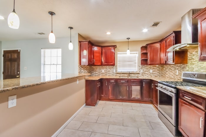 Building Photo - 810 Townley St