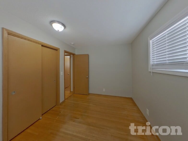 Building Photo - 2606 65th Ave N