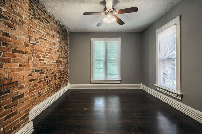 Building Photo - 226-228-228 Wilber Ave