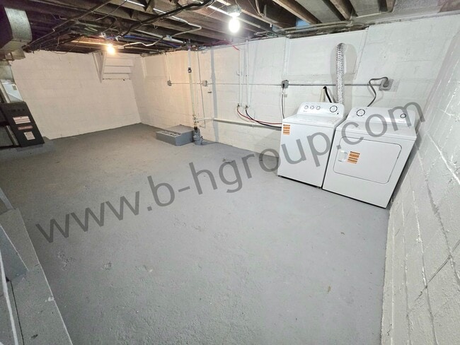 Building Photo - 3502 67th St