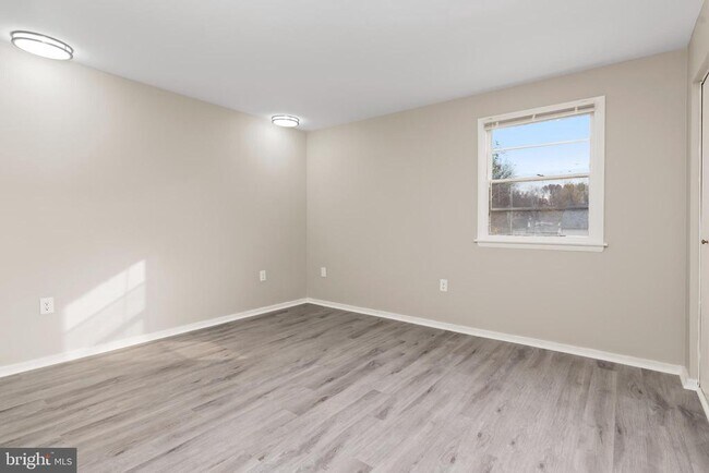 Building Photo - 4341 Carlisle Pike