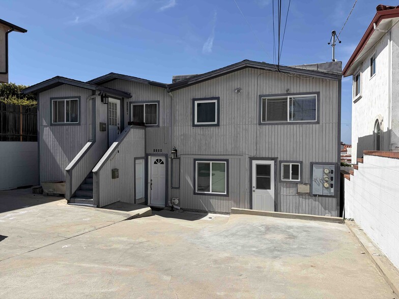 Building Photo - 1260 W 22nd St