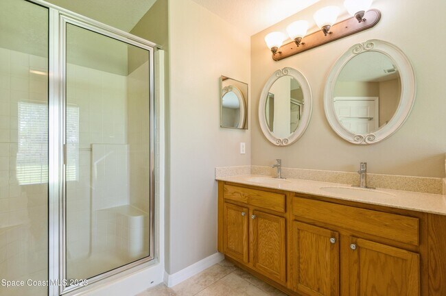 Building Photo - 5527 Indigo Crossing Dr