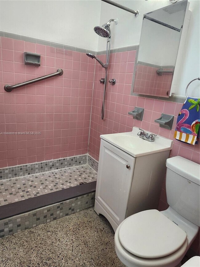 Building Photo - 3245 SW 88th Ct