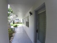 Building Photo - 935 Flanders T
