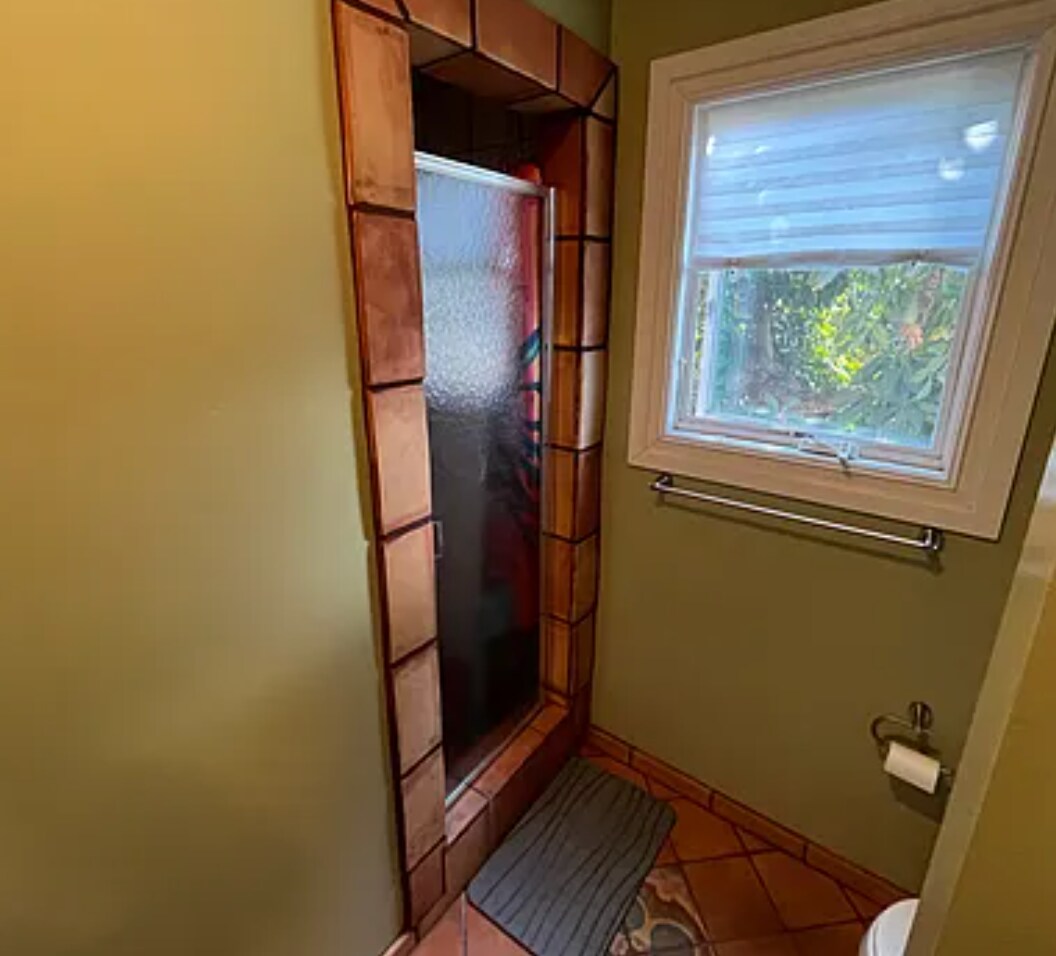 Building Photo - 7770 Selma Ave