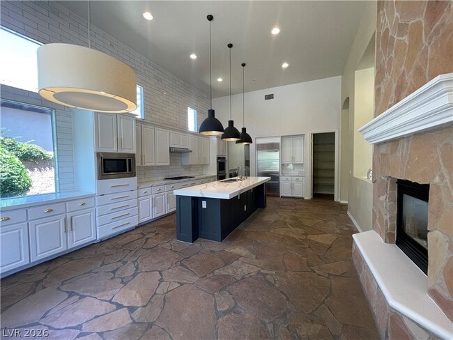 Building Photo - 53 Avenida Sorrento