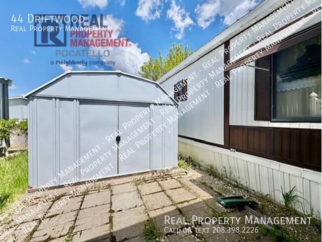 Building Photo - 44 Driftwood-