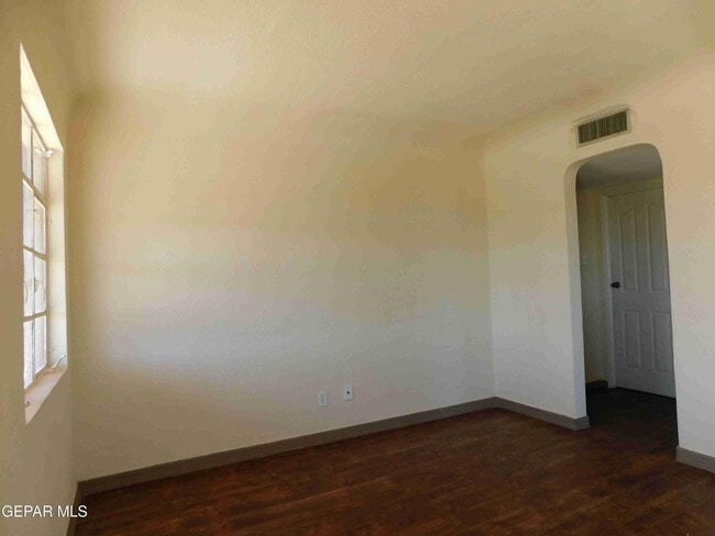 Building Photo - 7625 Hacienda Ave