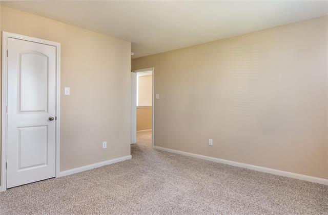 Building Photo - 216 Lake Rdg