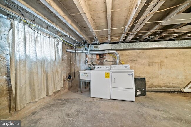 Building Photo - 2609 S Bancroft St