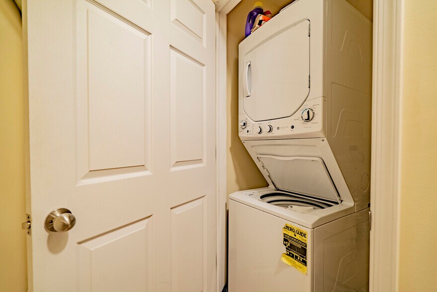 Building Photo - 3707 Powelton Ave