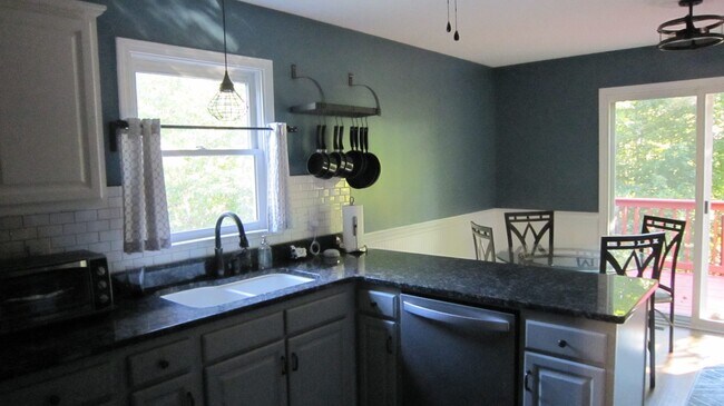 Building Photo - Exclusively Offered by Muse Realty Rentals