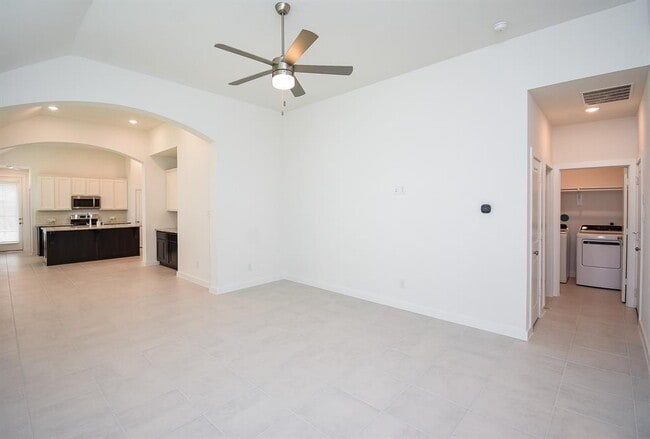 Building Photo - 5115 Murillo Dr