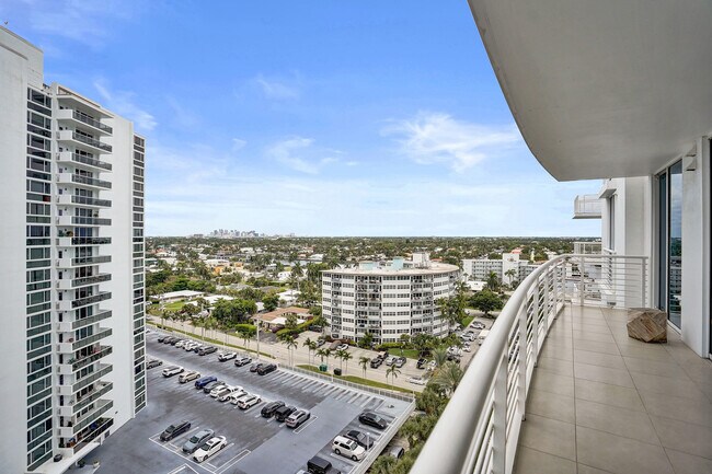 Building Photo - 2821 N Ocean Blvd