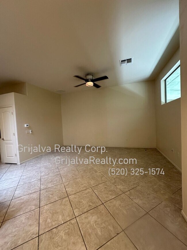 Building Photo - Beautiful 3 Bedroom, 2 Bath House for Rent (River/La Cholla)