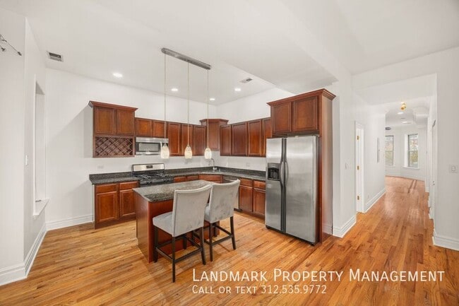 Building Photo - 4856 S Prairie Ave