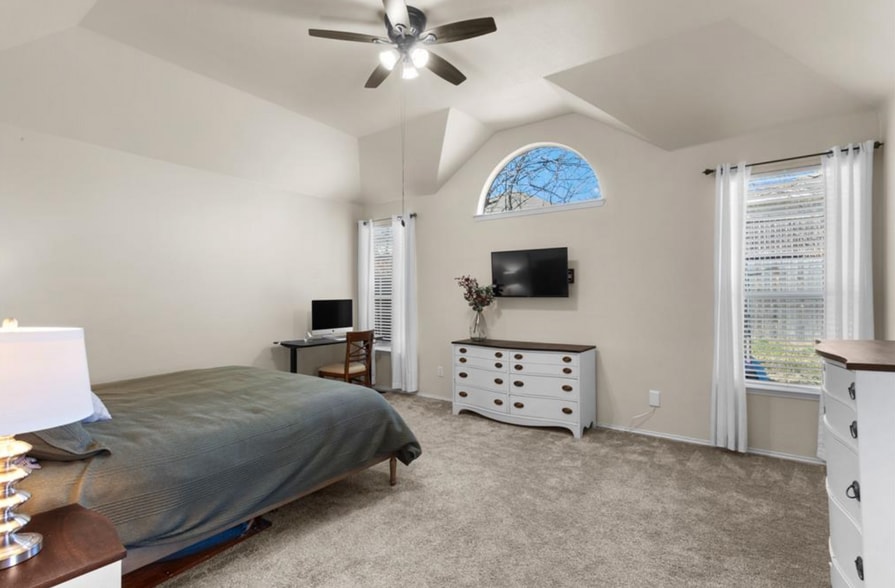 Master Bedroom - 2229 Miranda Pl