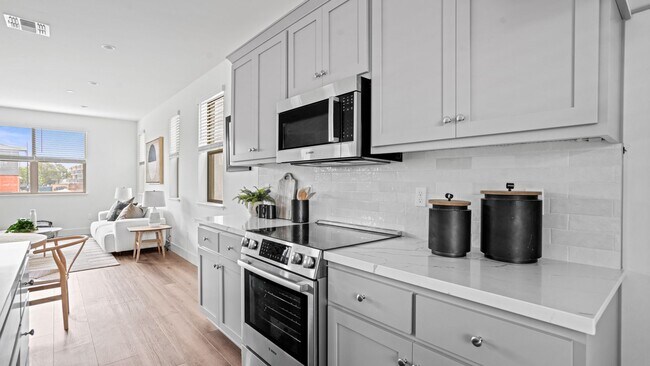 Building Photo - 2806 Chattleton Ln