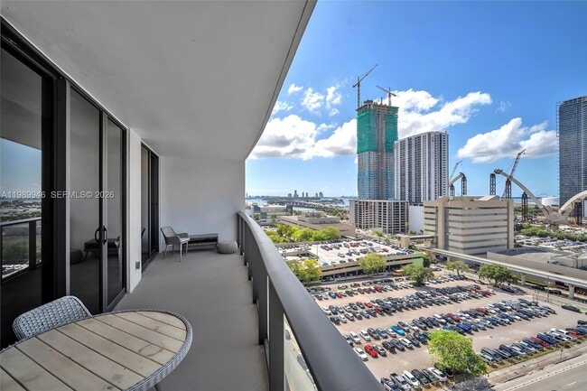 Building Photo - 1600 NE 1st Ave