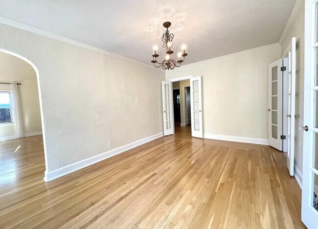 Building Photo - 1127 Clark Way