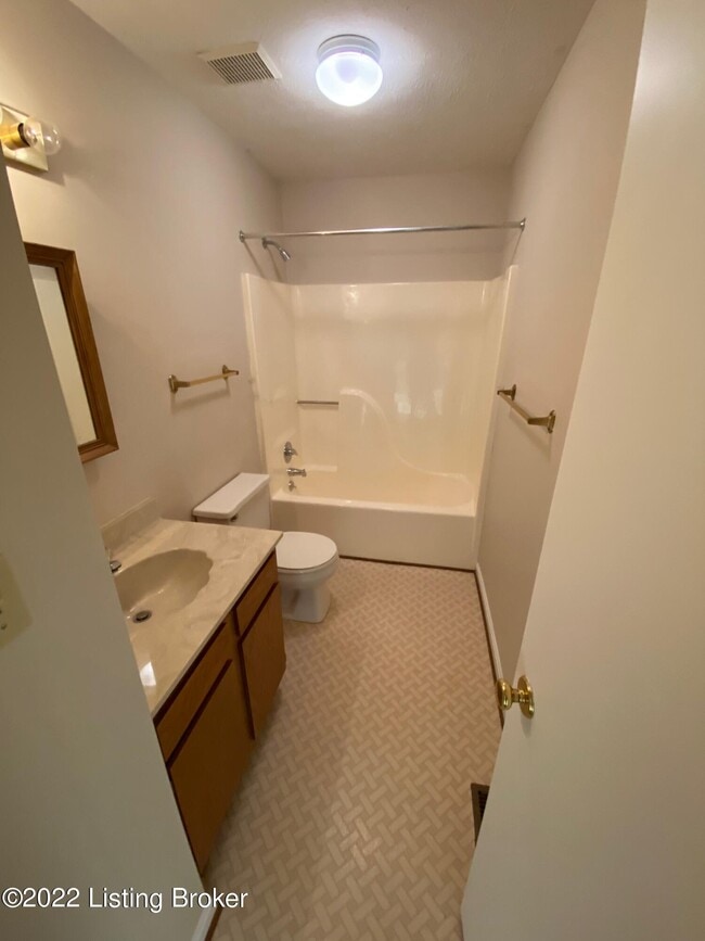 Building Photo - 8600 Tannen Dr