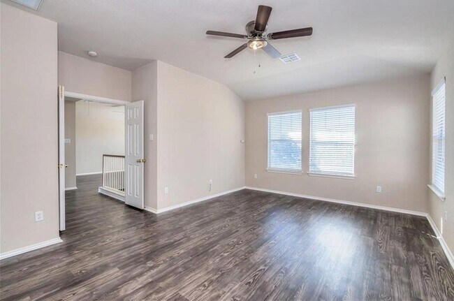 Building Photo - 106 Mertz Ln