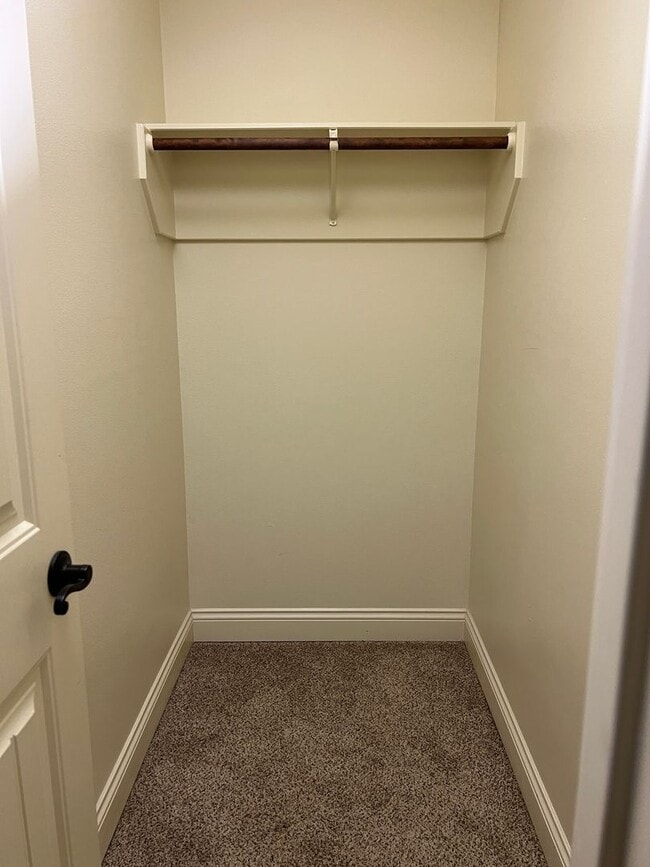 Building Photo - 317 Barbara Dr